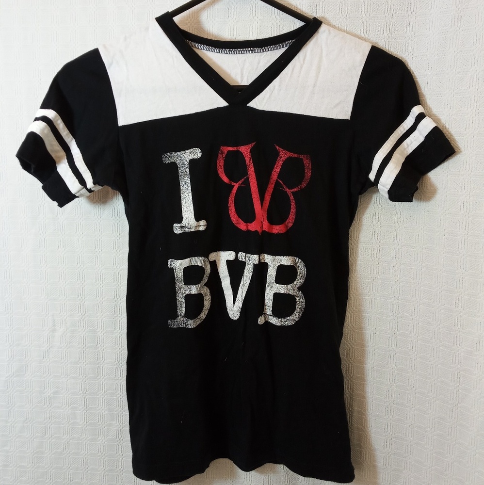Sporty Black Veil Brides tshirt
